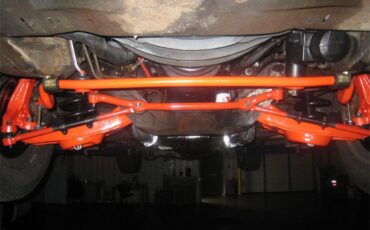 Chevrolet-Laguna-s3-1975-WhiteRed-RedBlack-21