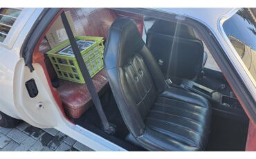 Chevrolet-Laguna-s3-1975-WhiteRed-RedBlack-6