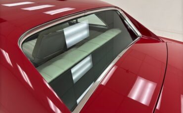 Chevrolet-Malibu-1966-Madeira-Maroon-White-17