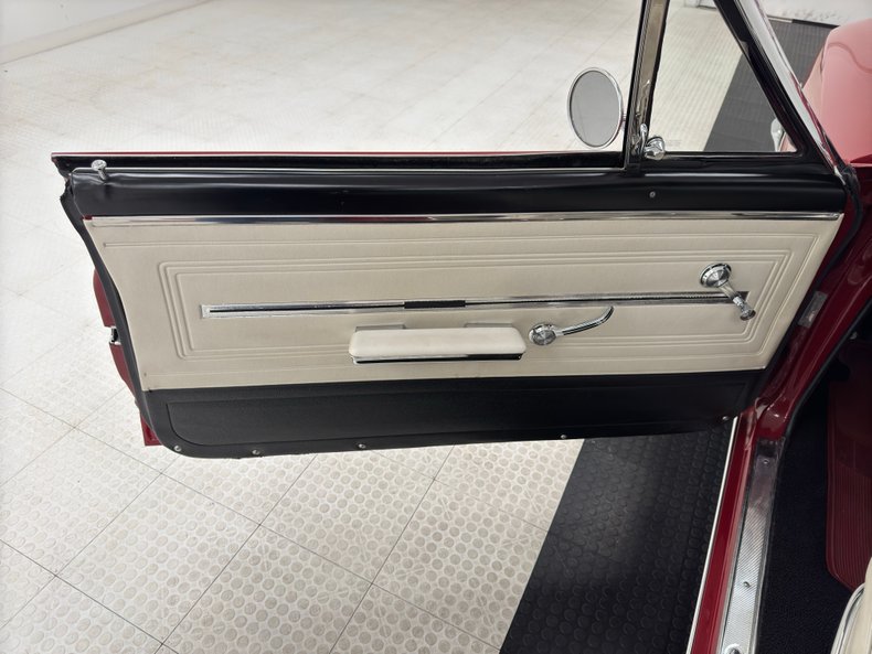 Chevrolet-Malibu-1966-Madeira-Maroon-White-28