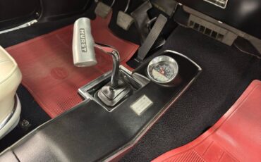 Chevrolet-Malibu-1966-Madeira-Maroon-White-41