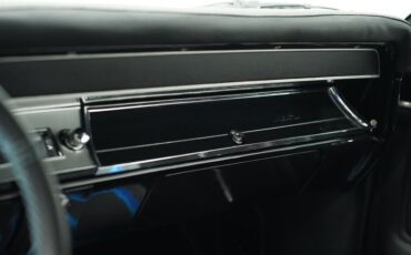 Chevrolet-Malibu-1966-Mist-Blue-Black-11