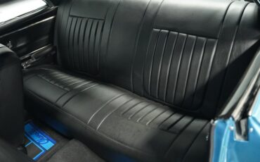 Chevrolet-Malibu-1966-Mist-Blue-Black-13