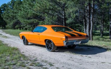 Chevrolet-Malibu-1969-Orange-16
