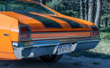 Chevrolet-Malibu-1969-Orange-17