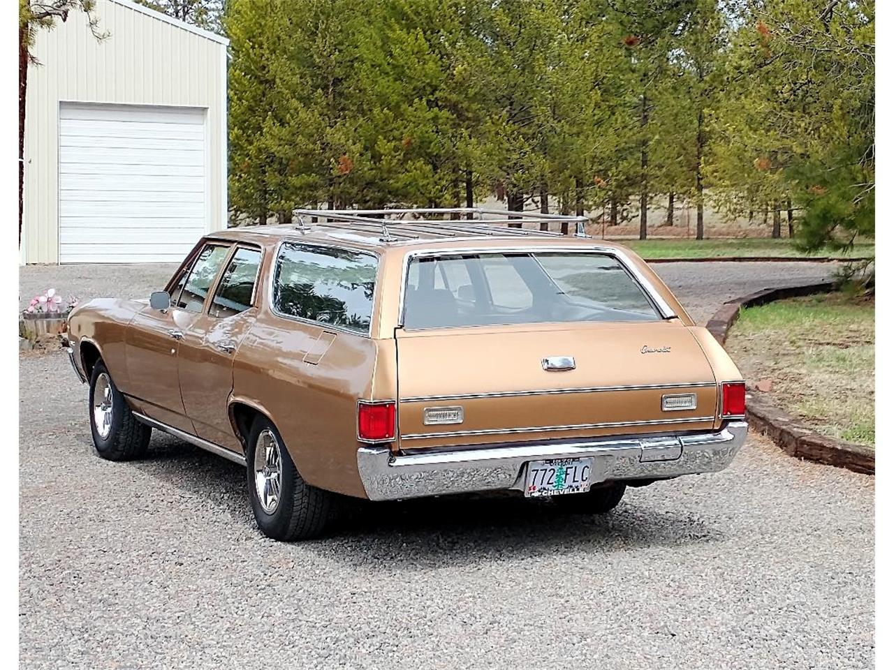 Chevrolet-Malibu-1970-Gold-Black-4