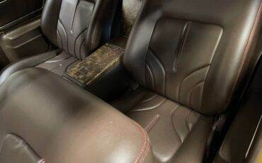Chevrolet-Malibu-1977-Custom-Custom-Leather-7