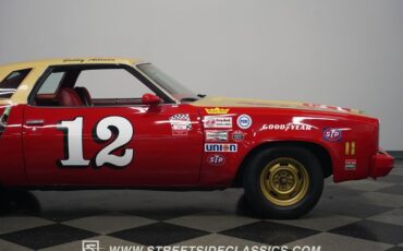 Chevrolet-Malibu-1977-Red-Red-30
