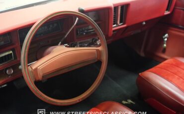 Chevrolet-Malibu-1977-Red-Red-41