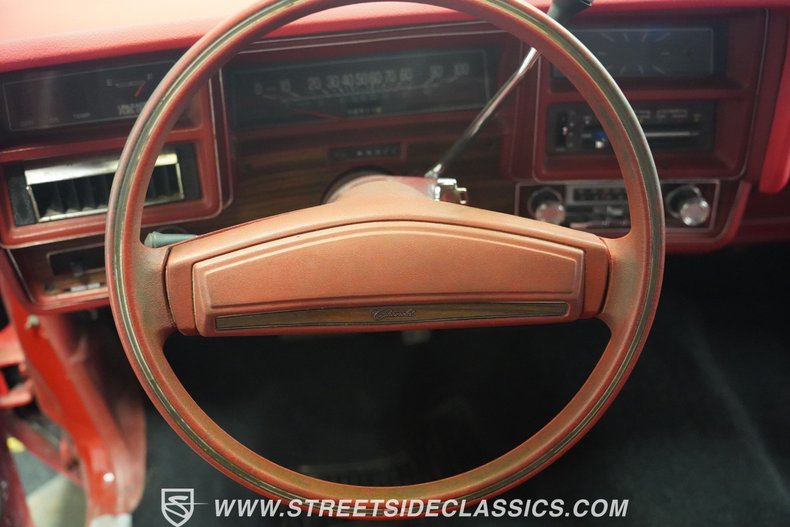Chevrolet-Malibu-1977-Red-Red-42