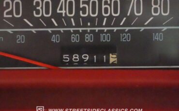 Chevrolet-Malibu-1977-Red-Red-44
