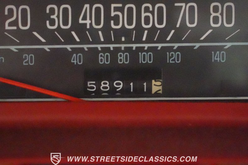 Chevrolet-Malibu-1977-Red-Red-44