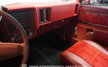 Chevrolet-Malibu-1977-Red-Red-45