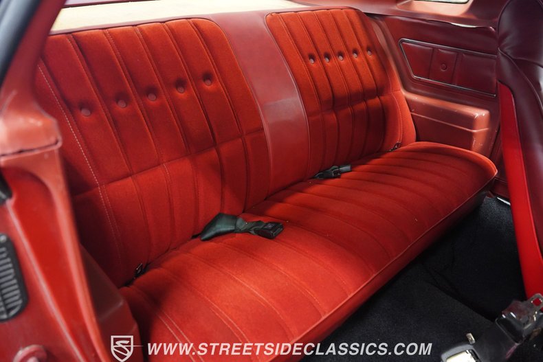 Chevrolet-Malibu-1977-Red-Red-48