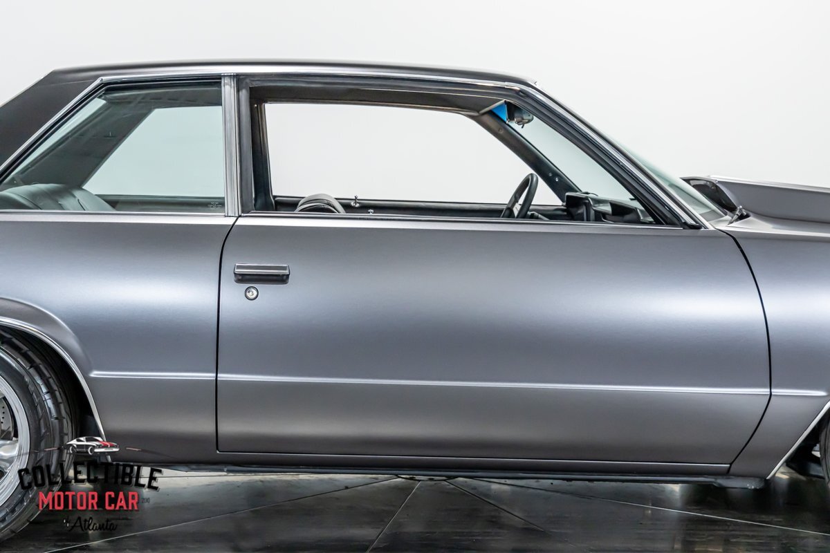 Chevrolet-Malibu-1978-Coupe-35