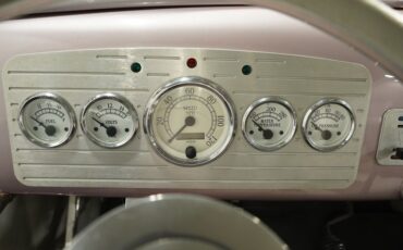 Chevrolet-Master-1936-Mauve-White-38