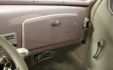 Chevrolet-Master-1936-Mauve-White-40