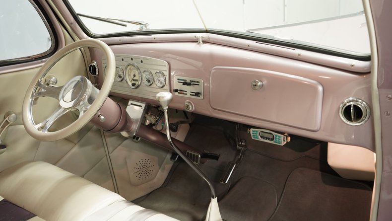 Chevrolet-Master-1936-Mauve-White-46