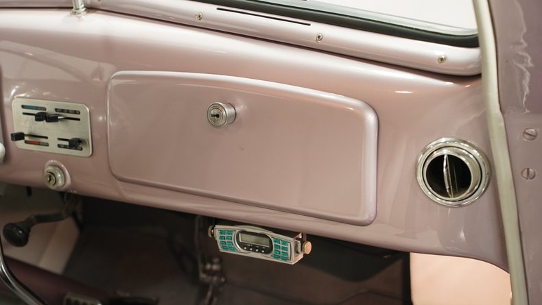 Chevrolet-Master-1936-Mauve-White-48