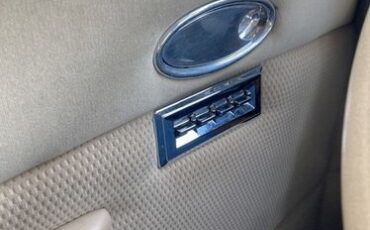 Chevrolet-Master-deluxe-1934-Silver-Tan-12