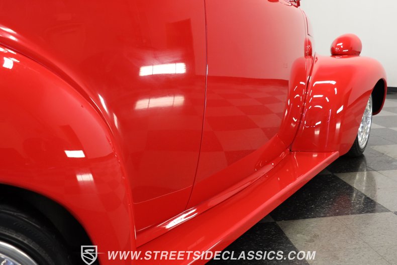 Chevrolet-Master-deluxe-1940-Red-Black-ampamp-Red-25