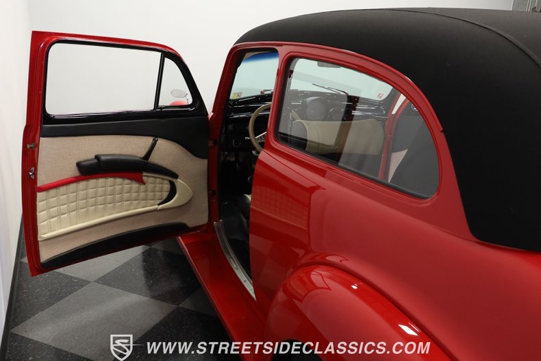 Chevrolet-Master-deluxe-1940-Red-Black-ampamp-Red-30