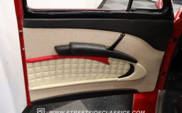 Chevrolet-Master-deluxe-1940-Red-Black-ampamp-Red-31