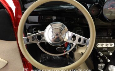 Chevrolet-Master-deluxe-1940-Red-Black-ampamp-Red-33