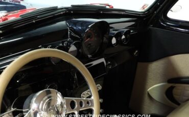 Chevrolet-Master-deluxe-1940-Red-Black-ampamp-Red-34