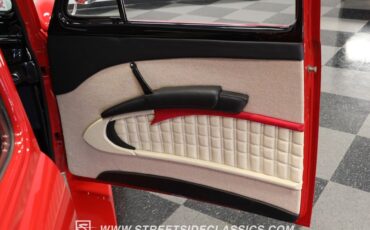Chevrolet-Master-deluxe-1940-Red-Black-ampamp-Red-42