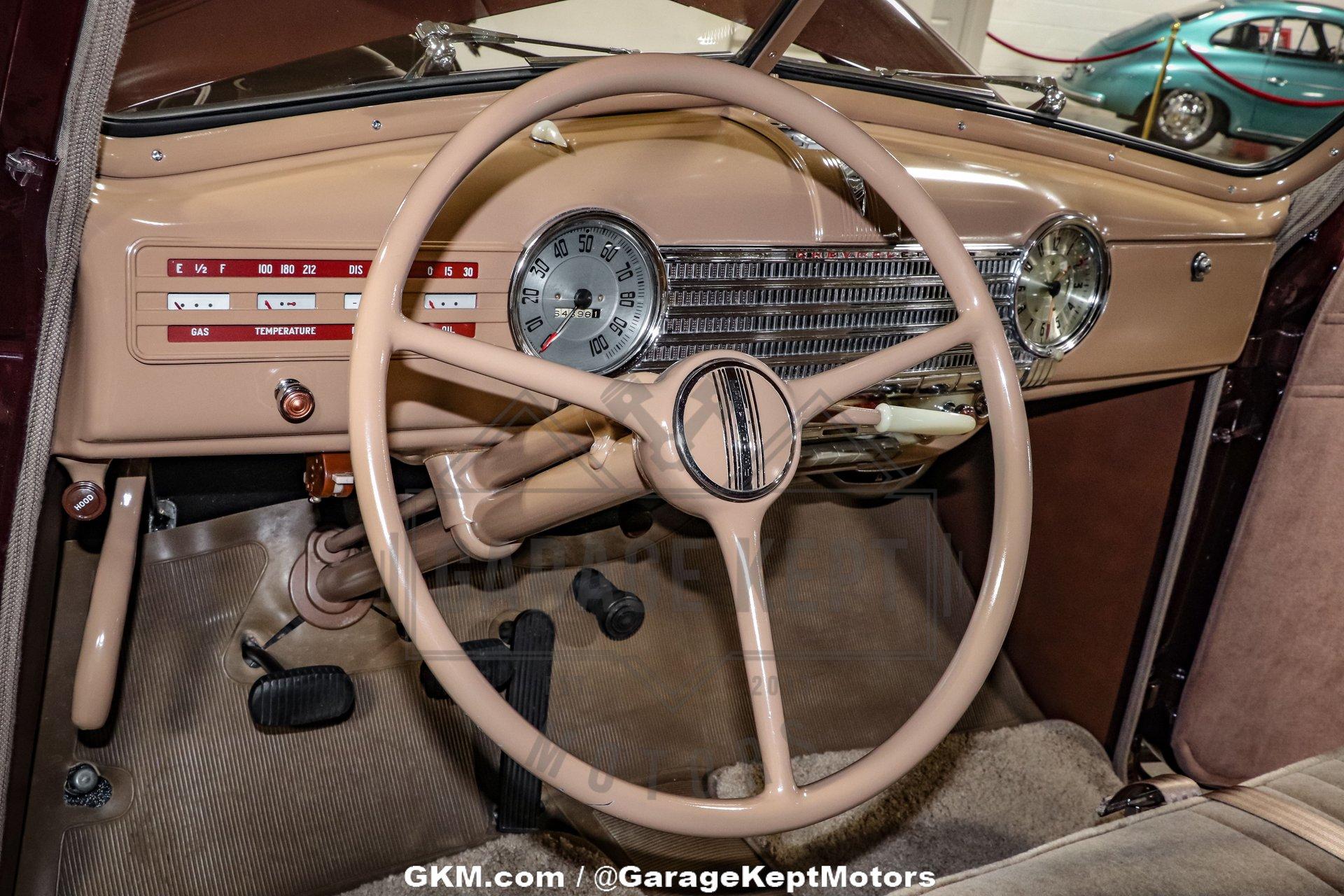Chevrolet-Master-deluxe-1941-Ruby-Maroon-Tan-12