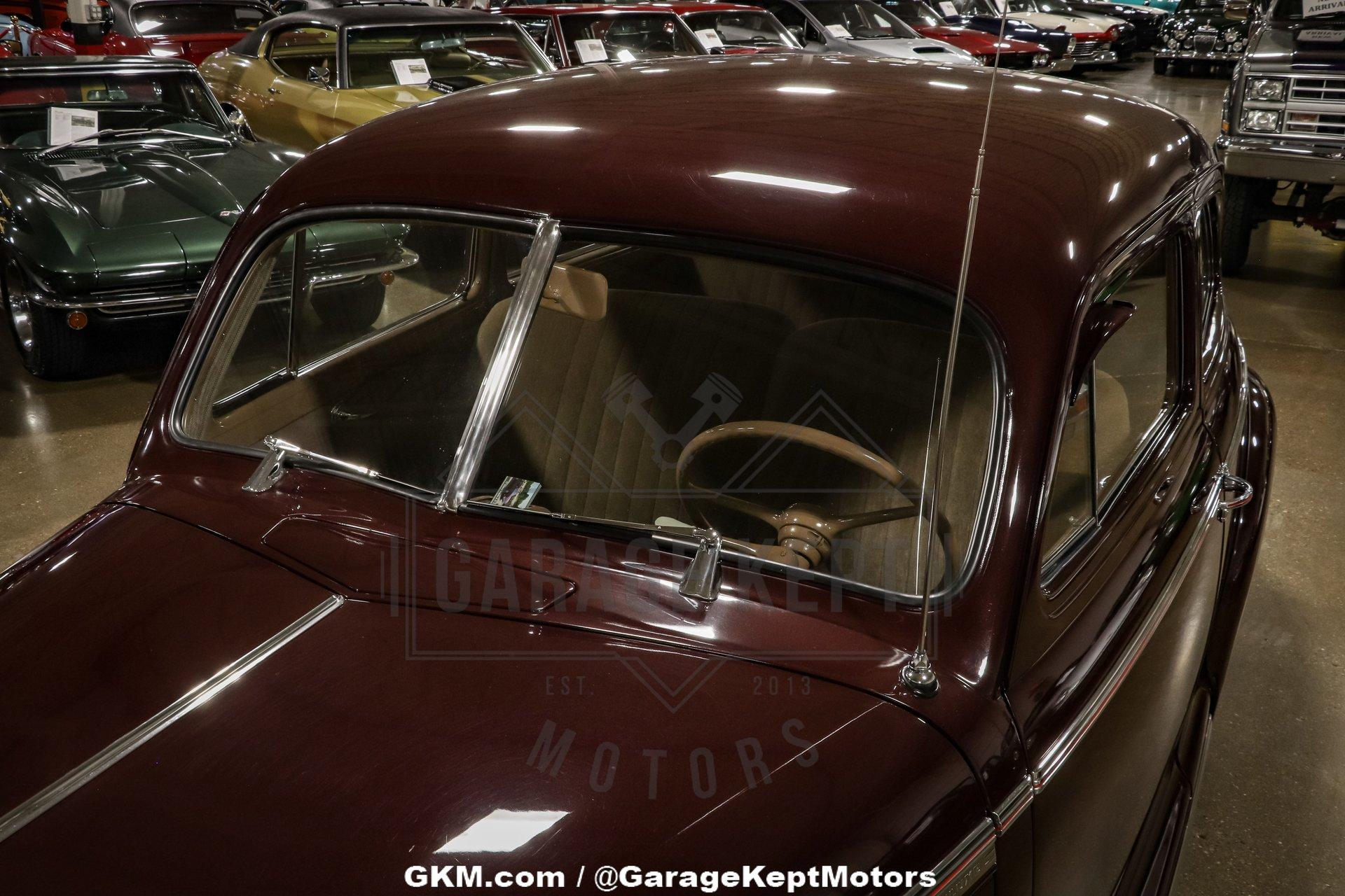 Chevrolet-Master-deluxe-1941-Ruby-Maroon-Tan-34