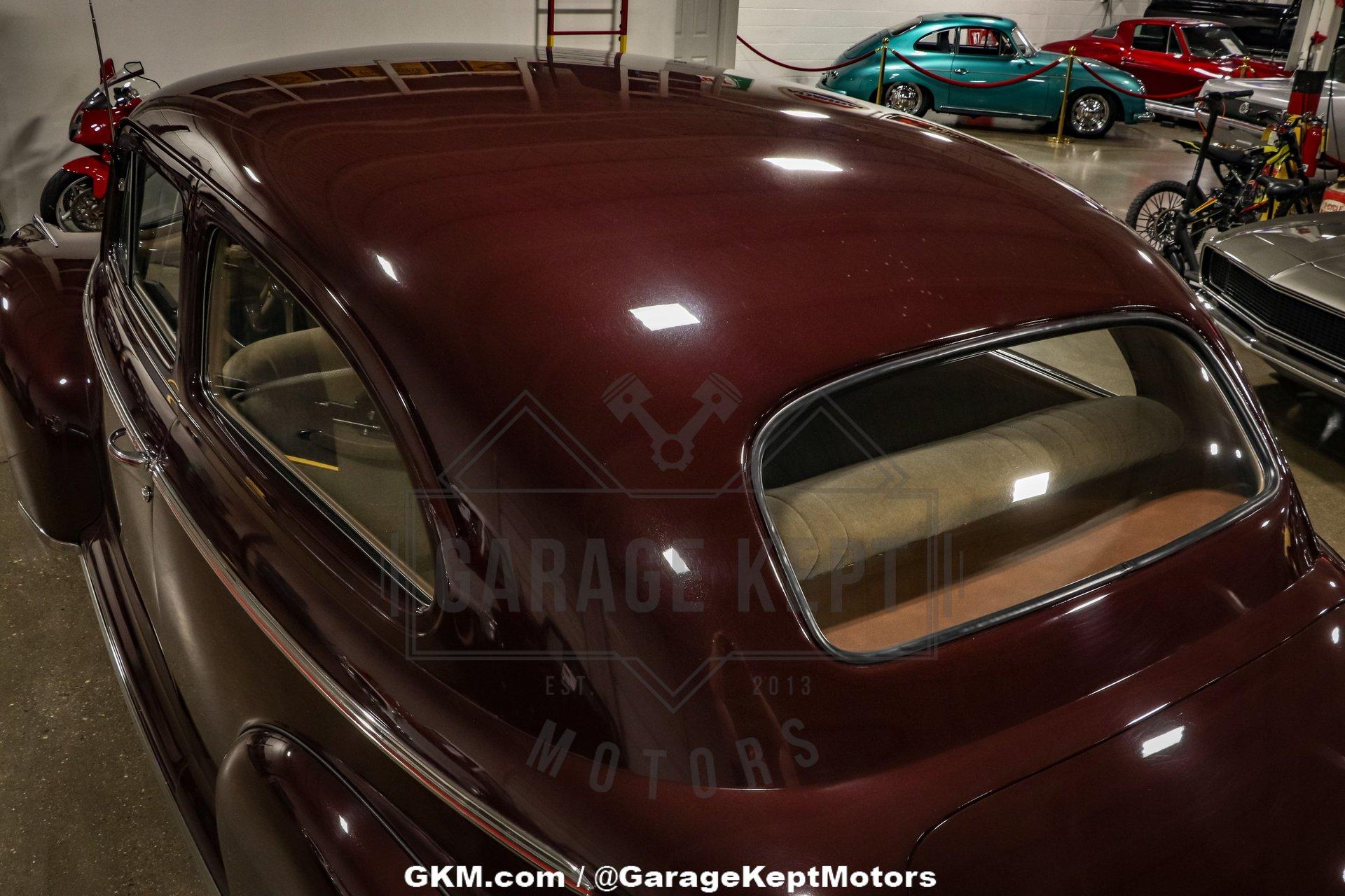 Chevrolet-Master-deluxe-1941-Ruby-Maroon-Tan-45