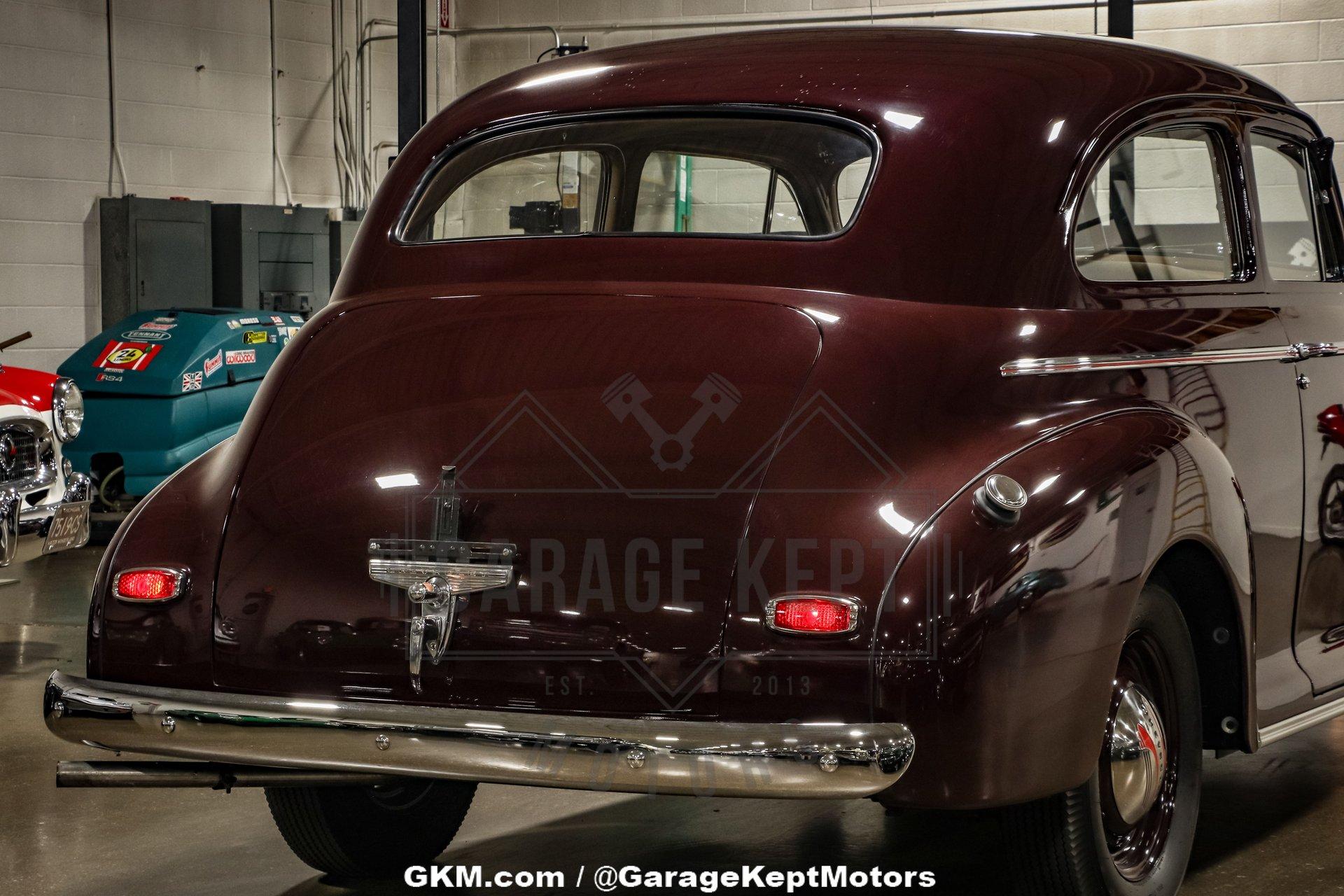 Chevrolet-Master-deluxe-1941-Ruby-Maroon-Tan-8