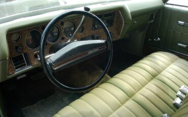 Chevrolet-Monte-Carlo-1971-13