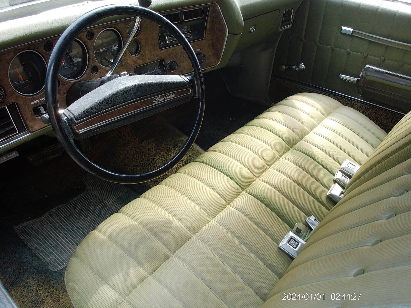 Chevrolet-Monte-Carlo-1971-21