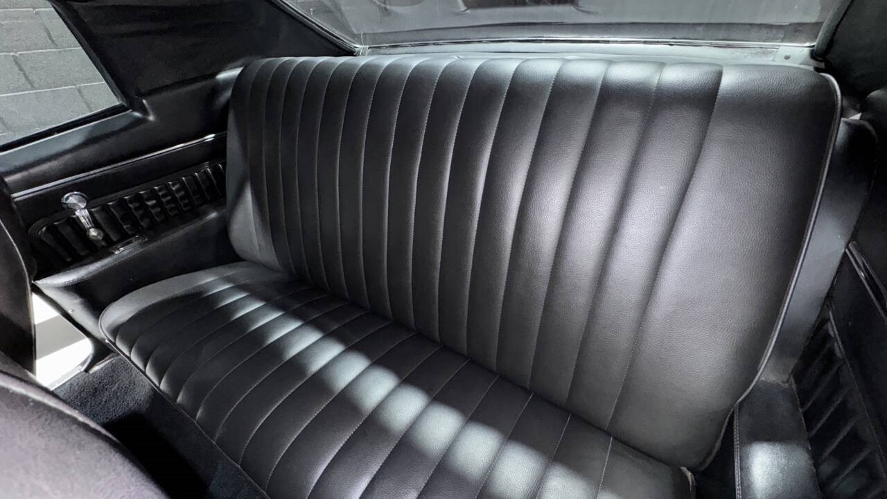 Chevrolet-Monte-Carlo-1972-Coupe-4