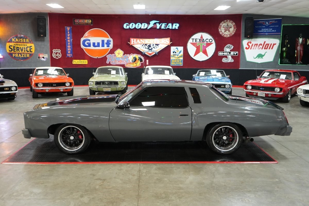 Chevrolet-Monte-Carlo-1976-Coupe-10