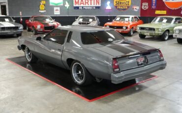 Chevrolet-Monte-Carlo-1976-Coupe-12
