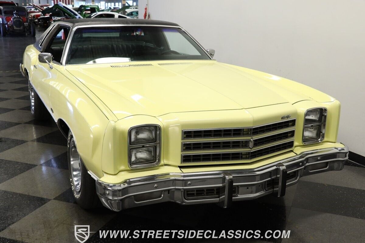 Chevrolet-Monte-Carlo-1976-Coupe-14