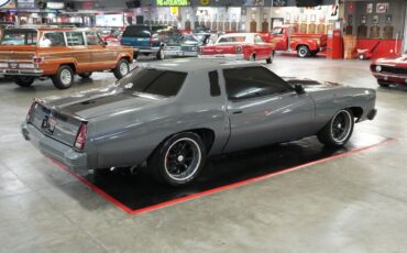 Chevrolet-Monte-Carlo-1976-Coupe-14