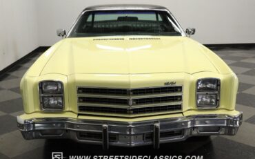 Chevrolet-Monte-Carlo-1976-Coupe-15