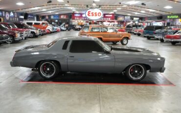 Chevrolet-Monte-Carlo-1976-Coupe-15