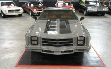 Chevrolet-Monte-Carlo-1976-Coupe-17