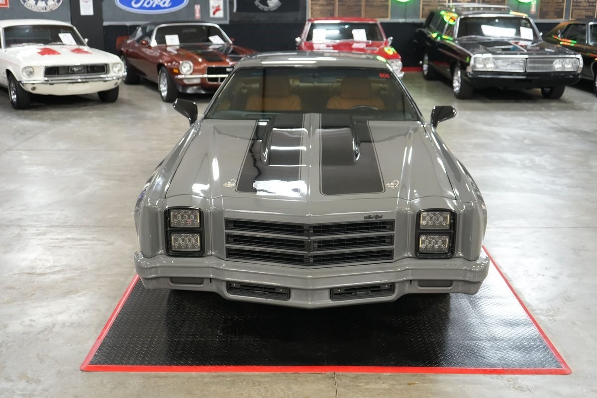 Chevrolet-Monte-Carlo-1976-Coupe-17