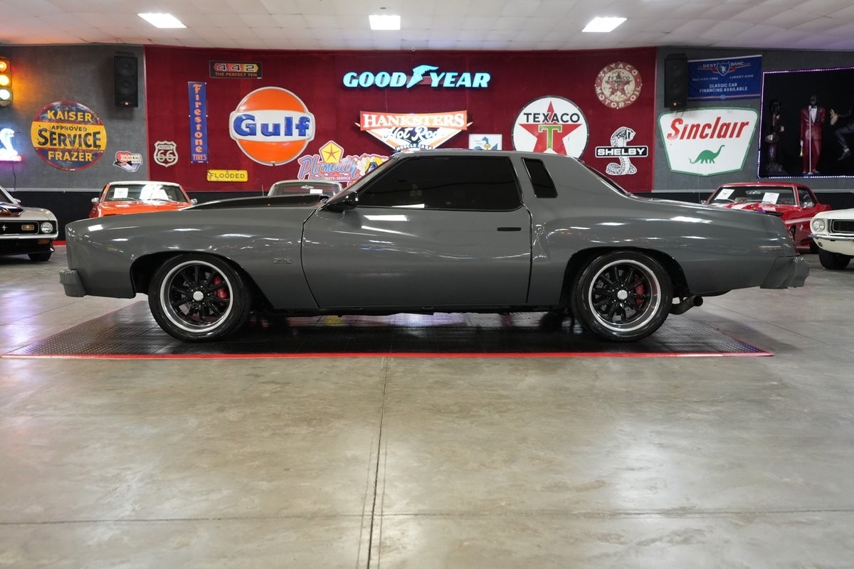 Chevrolet-Monte-Carlo-1976-Coupe-19