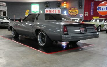 Chevrolet-Monte-Carlo-1976-Coupe-20