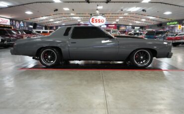 Chevrolet-Monte-Carlo-1976-Coupe-23