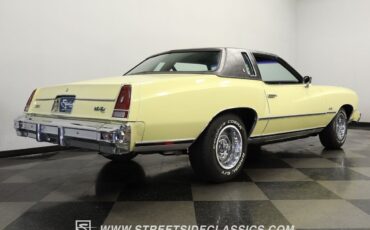 Chevrolet-Monte-Carlo-1976-Coupe-25