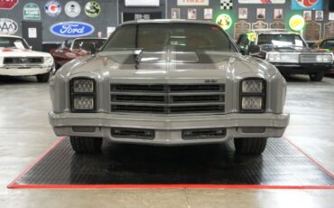 Chevrolet-Monte-Carlo-1976-Coupe-25